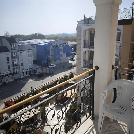 Two-bedroom On The 6th Floor