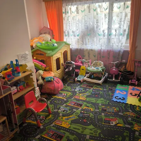 Two-bedroom On The 6th Floor *